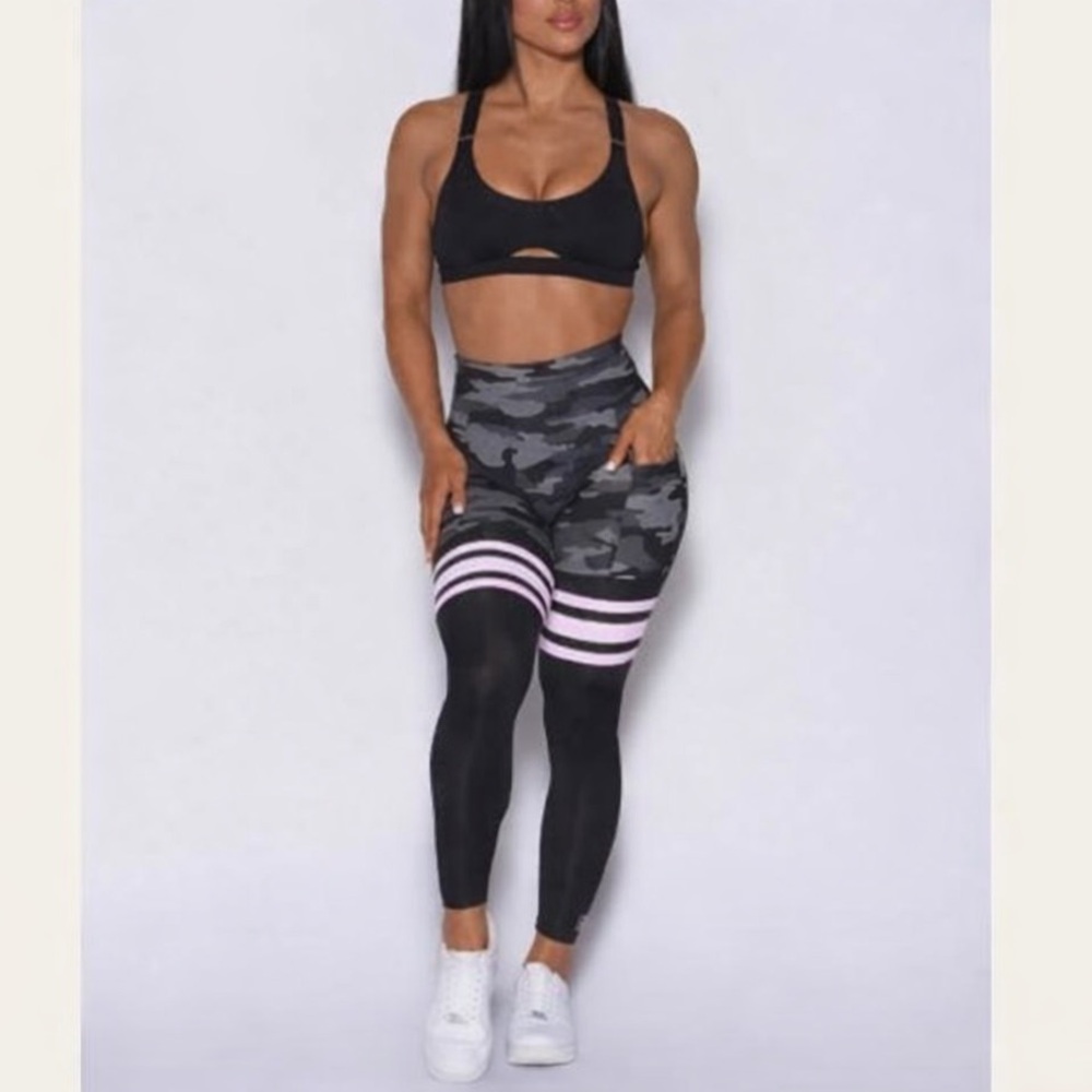 Bombshell Sportswear Thigh High Scrunch Pink Black Camo Leggings Women Small S